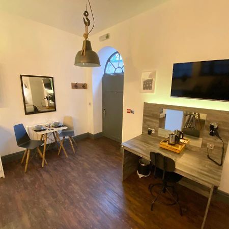 לידס Studio At The Coach House Apartments מראה חיצוני תמונה