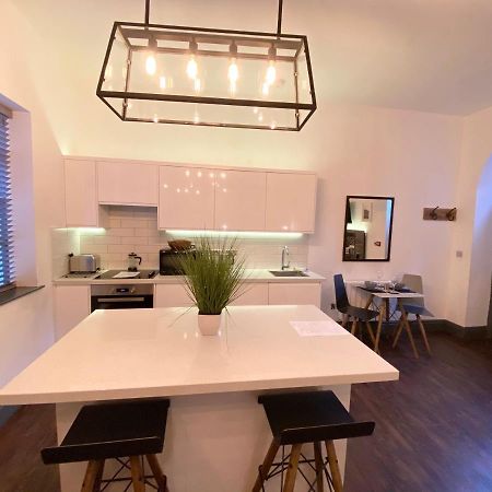 לידס Studio At The Coach House Apartments מראה חיצוני תמונה