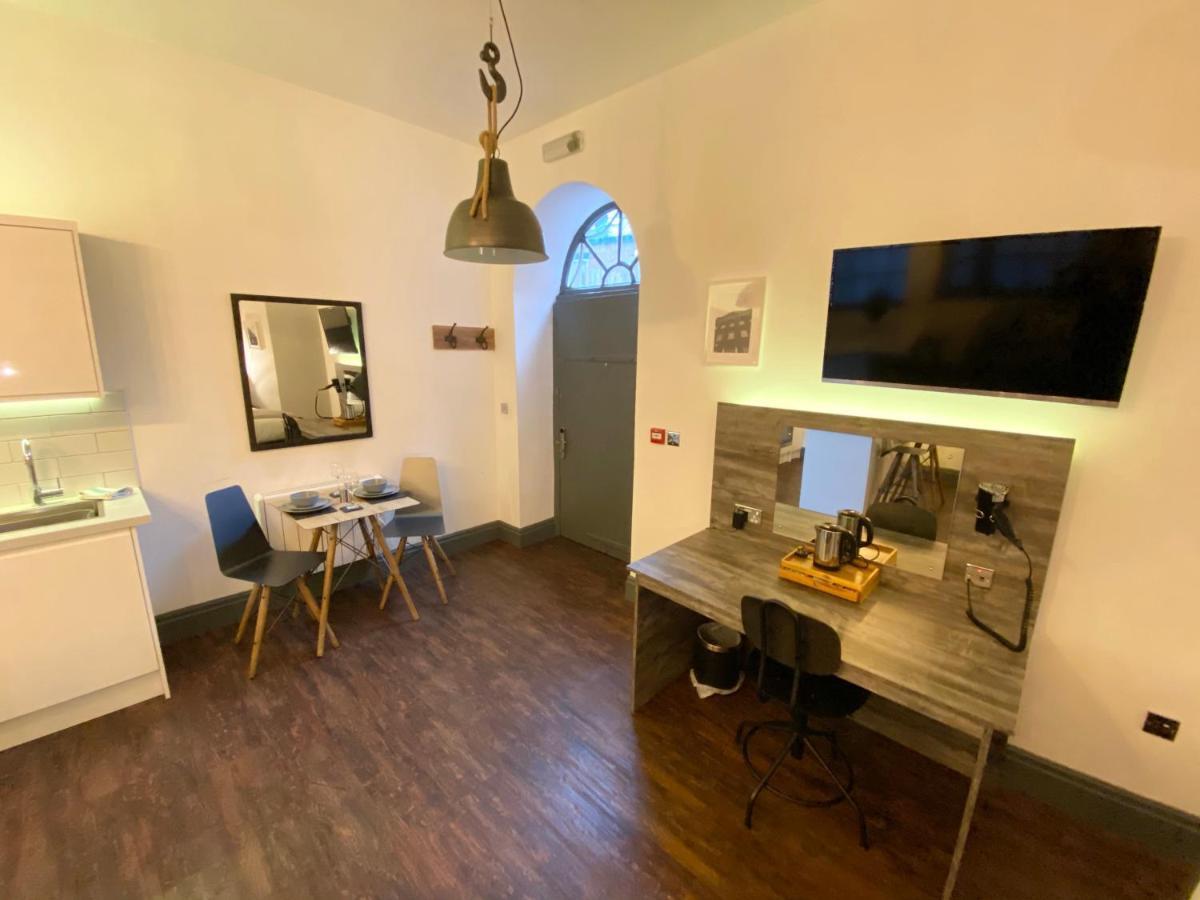 לידס Studio At The Coach House Apartments מראה חיצוני תמונה