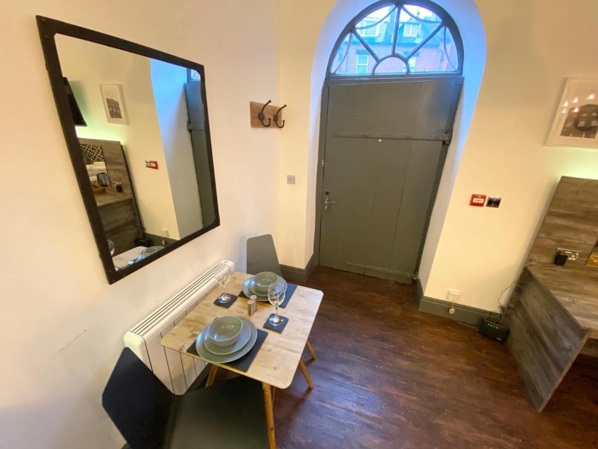 לידס Studio At The Coach House Apartments מראה חיצוני תמונה