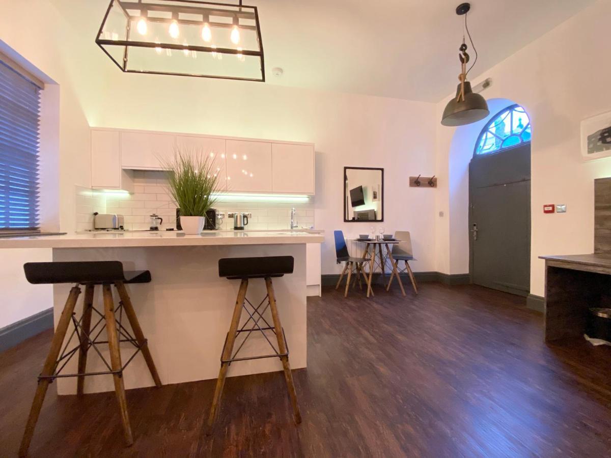 לידס Studio At The Coach House Apartments מראה חיצוני תמונה