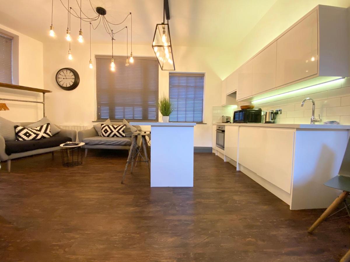 לידס Studio At The Coach House Apartments מראה חיצוני תמונה