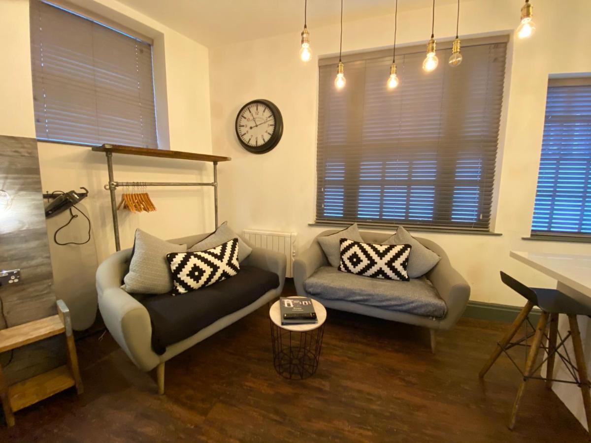 לידס Studio At The Coach House Apartments מראה חיצוני תמונה